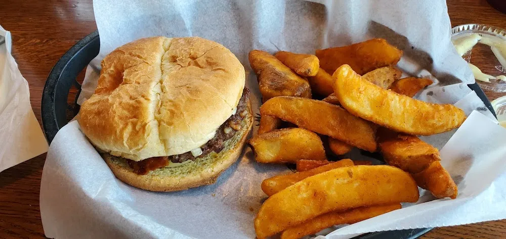 Cheeseburger and Wedges